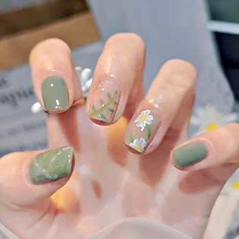 Amazon | 24枚セット ネイルチップ くすみグリーンとミラーニュアンス